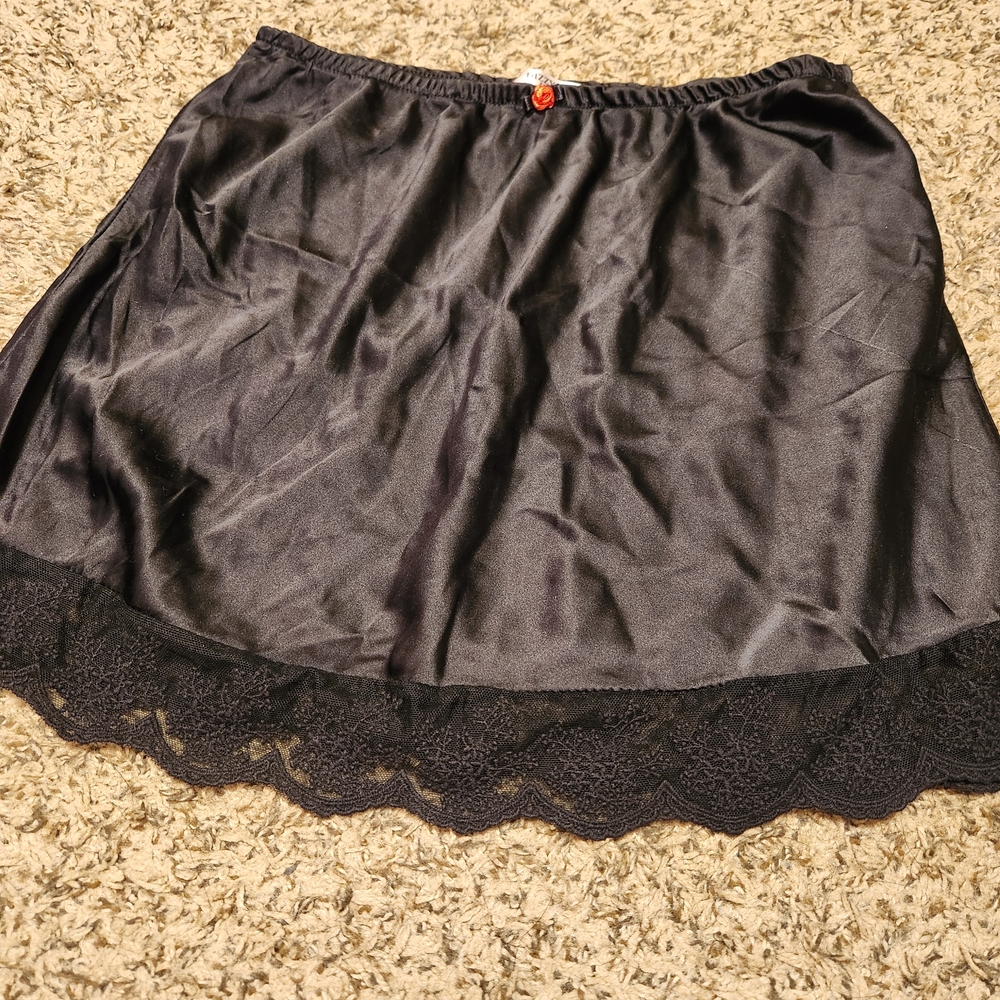 Dizzy Black Satin Mini Skirt with Lace Hem